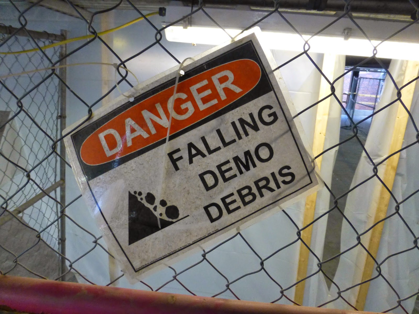 Random Photos: Safety Hazard at Lowell Station, Part 2